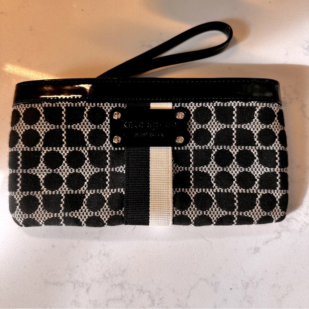 kate spade Black and Cream Patterned Wristlet Clutch